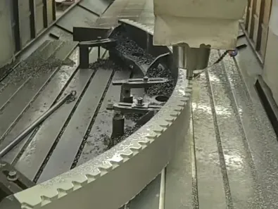 การปรับแต่งที่ลูกค้าระบุ: การกัดโครงสำหรับตั้งสิ่งของ CNC ของวงแหวนเกียร์—เครื่องจักรของ Tangshan Yuexin พัฒนาเครื่องจักรอย่างแม่นยำอย่างต่อเนื่องได้อย่างไร
