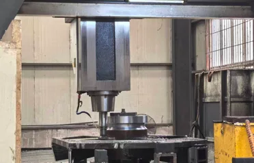 การตัดเฉือนโครงสำหรับตั้งสิ่งของ CNC ขนาดใหญ่ช่วยเพิ่มความสามารถในการแข่งขันด้านการส่งออกสำหรับส่วนประกอบแบบกำหนดเองได้อย่างไร Tangshan Yuexin Machinery ปลูกฝังตลาดการจัดหาอุตสาหกรรมหนักในต่างประเทศผ่านนวัตกรรมกระบวนการ